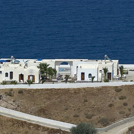 Konukevi Agia Irini 4*