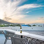 Guest house Agia Irini 4*